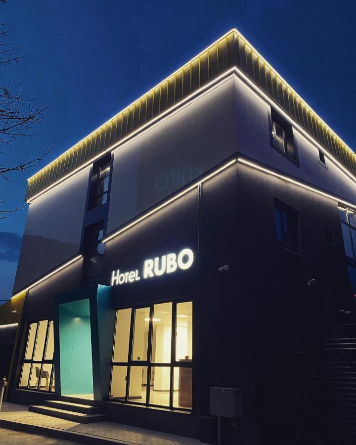 Rubo Hotel Shumen Exterior foto